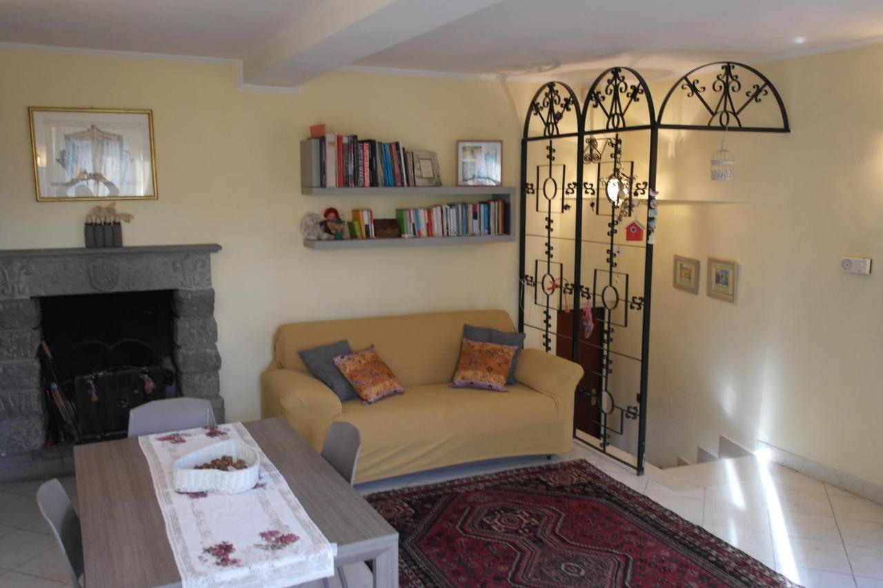 Appartamento La Casa Del Sole Caprarola Esterno foto