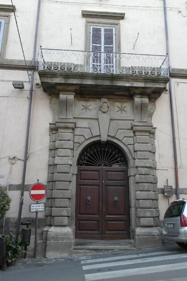 Appartamento La Casa Del Sole Caprarola Esterno foto